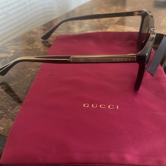 Gucci Sunglasses - Picture 3 of 5